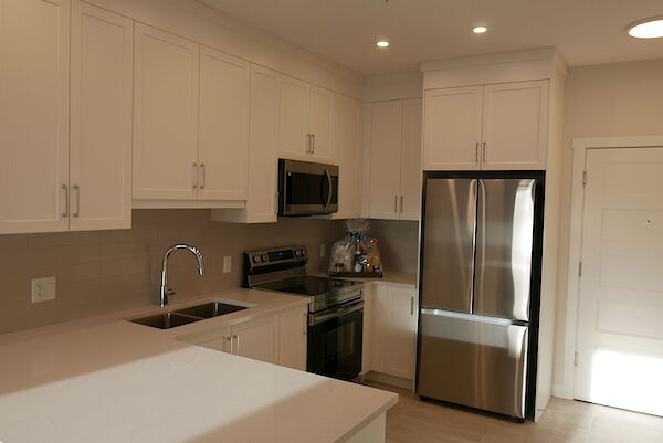 Calgary 1 bedroom Condo Unit for rent. Property photo: 607137-3