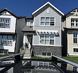3.5 BR house, with unfinished basement, 5 mins access to market and Stoney Trail