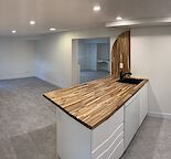 Spacious, Newly Renovated Inner-City Suite
