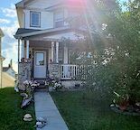 Bright walk-out lower studio apartment available - Minutes from Fish Creek Park