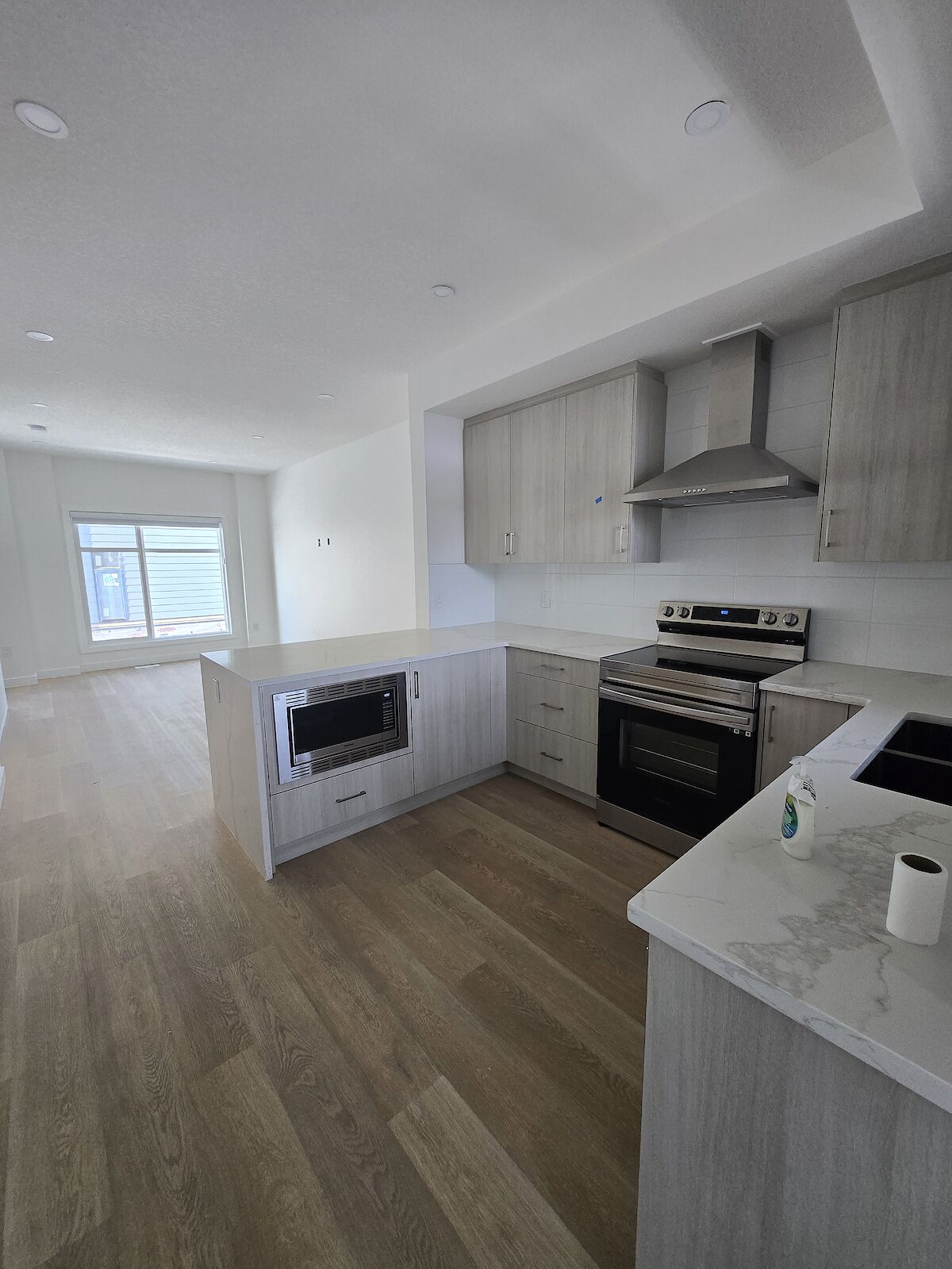 Calgary 2 bedrooms Townhouse for rent. Property photo: 607759-1