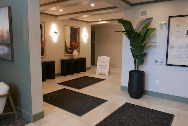 Calgary 1 bedroom Condo Unit for rent. Property photo: 608457-3