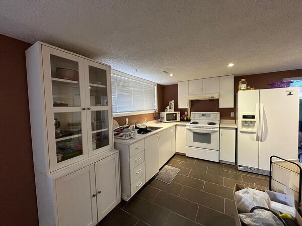 Calgary 1 bedroom Room For Rent for rent. Property photo: 608661-3