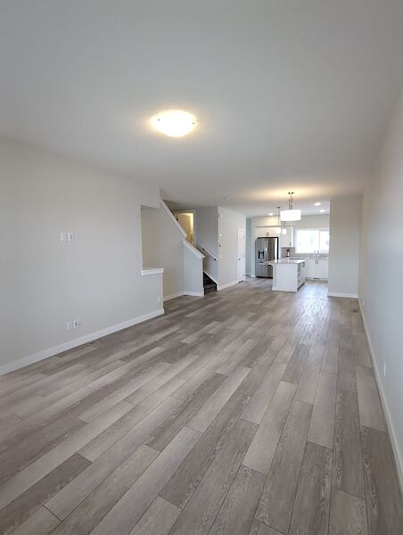Calgary 3 + Den bedrooms Main Floor for rent. Property photo: 608760-3