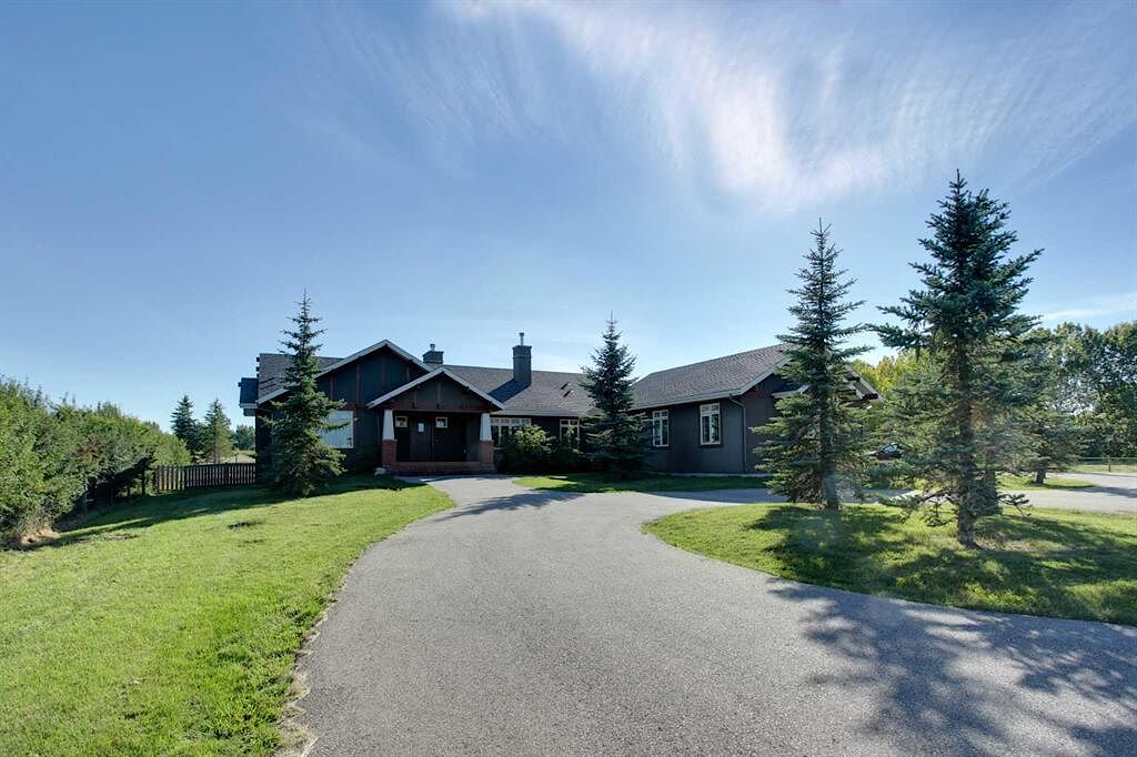 Calgary 5 bedrooms Acreage for rent. Property photo: 608881-1