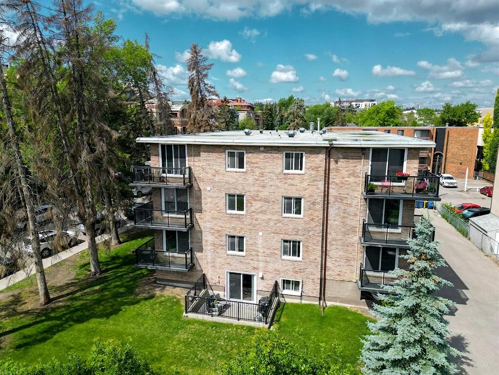 Calgary 2 bedrooms Condo Unit for rent. Property photo: 608961-1