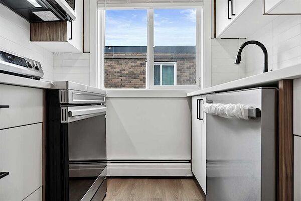 Calgary 2 bedrooms Condo Unit for rent. Property photo: 609464-2