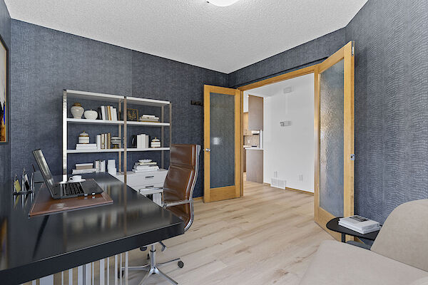 Calgary 3 + Den bedrooms House for rent. Property photo: 609954-3