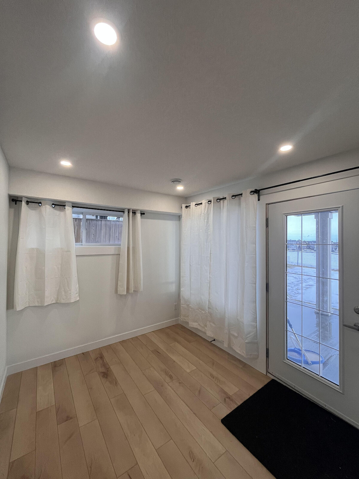 Calgary 2 bedrooms Basement for rent. Property photo: 610029-1