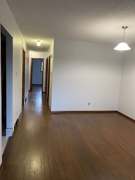 Calgary 3 bedrooms Duplex for rent. Property photo: 61064-2