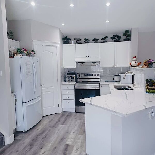 Calgary 5 bedrooms Room For Rent for rent. Property photo: 613555-3