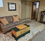 Bright cozy 1 bdrm apartment