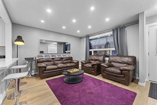 Calgary 3 bedrooms Main Floor for rent. Property photo: 615777-3