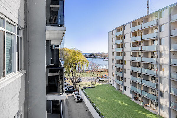 Toronto 2 bedrooms Apartment for rent. Property photo: 616142-3