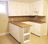 Near EdmontonTr/SAIT-1BR Bsmt-Kitchen w/BreakfastBar+LivingRoom-Pet&Kid Friendly