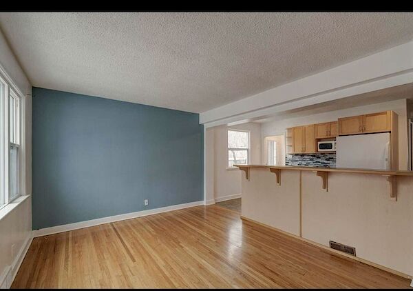 Calgary 2 bedrooms Duplex for rent. Property photo: 616834-2