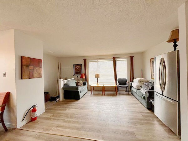 Calgary 3 bedrooms Main Floor for rent. Property photo: 617027-2