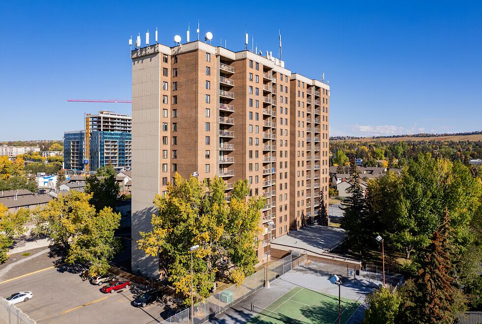Calgary 2 bedrooms Condo Unit for rent. Property photo: 617910-1