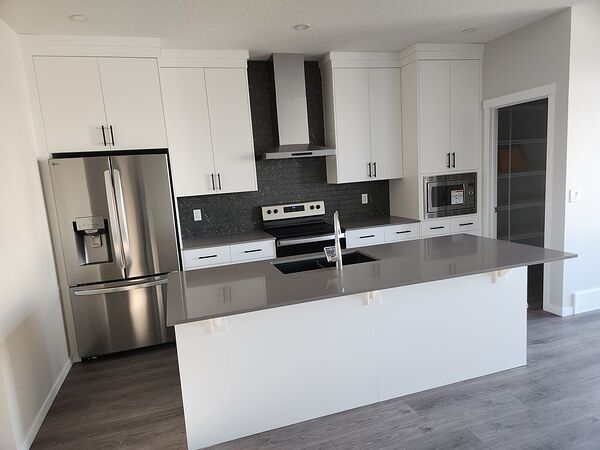Calgary 4 bedrooms House for rent. Property photo: 617937-3