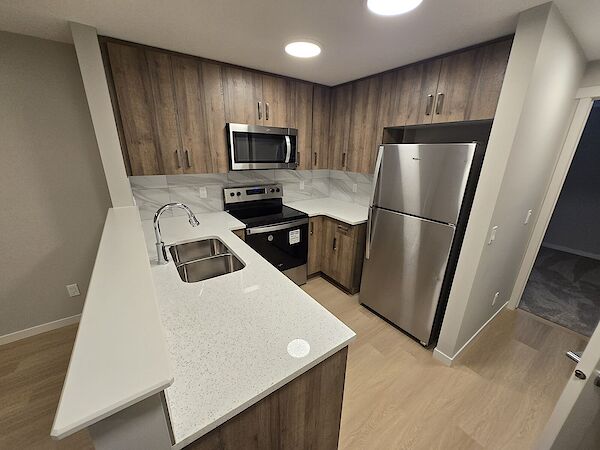Calgary 2 bedrooms Basement for rent. Property photo: 618344-2