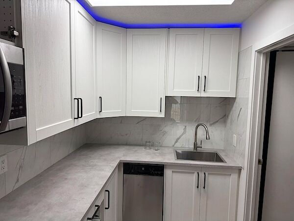 Calgary 3 bedrooms Condo Unit for rent. Property photo: 618564-3