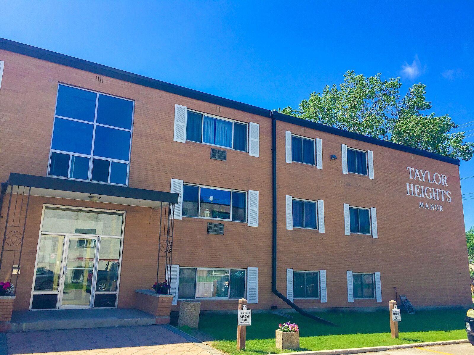 Winnipeg 2 bedrooms Apartment for rent. Property photo: 618681-1