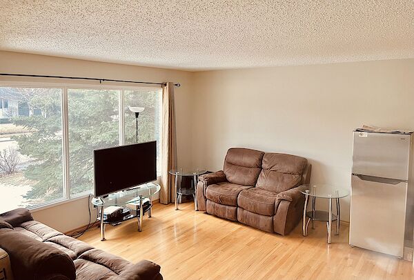 Calgary 1 bedroom Room For Rent for rent. Property photo: 618924-2