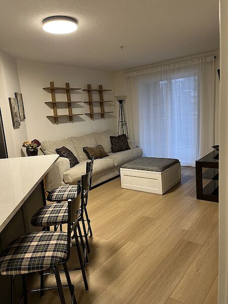 Calgary 1 + Den bedrooms Condo Unit for rent. Property photo: 619857-2