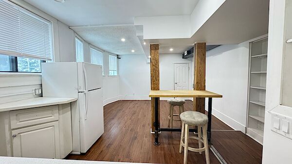 Calgary 2 bedrooms Condo Unit for rent. Property photo: 620624-3