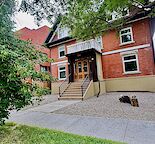 Updated & Stylish 2-Bedroom in Historic Building Just Off 17th Ave!