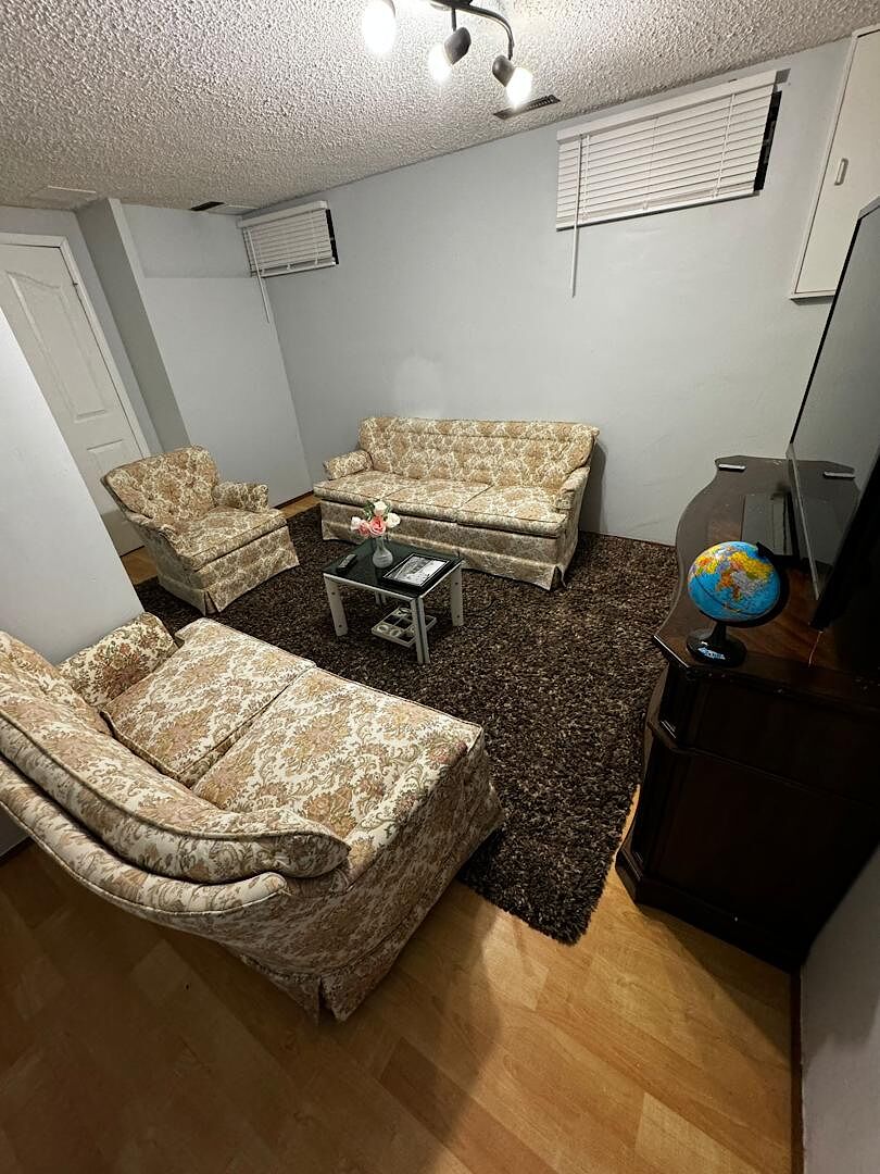 Calgary 1 bedroom Basement for rent. Property photo: 621868-1