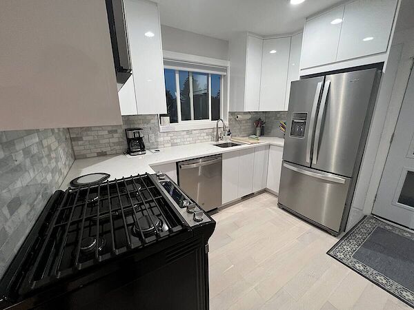 Calgary 2 bedrooms House for rent. Property photo: 622167-2