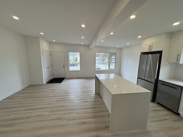 Calgary 2 bedrooms Main Floor for rent. Property photo: 622447-2