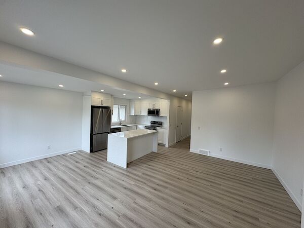 Calgary 2 bedrooms Main Floor for rent. Property photo: 622447-3