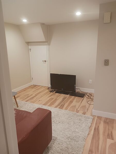 Calgary 1 bedroom Basement for rent. Property photo: 622586-3