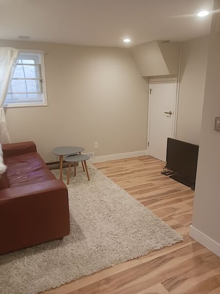 Calgary 1 bedroom Basement for rent. Property photo: 622586-2