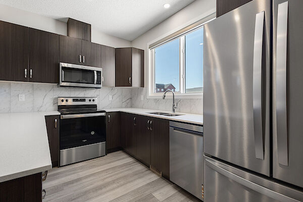 Calgary 4 bedrooms House for rent. Property photo: 622848-3