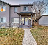 Inner City 4 Bedroom Main Floor For Rent In Highwood