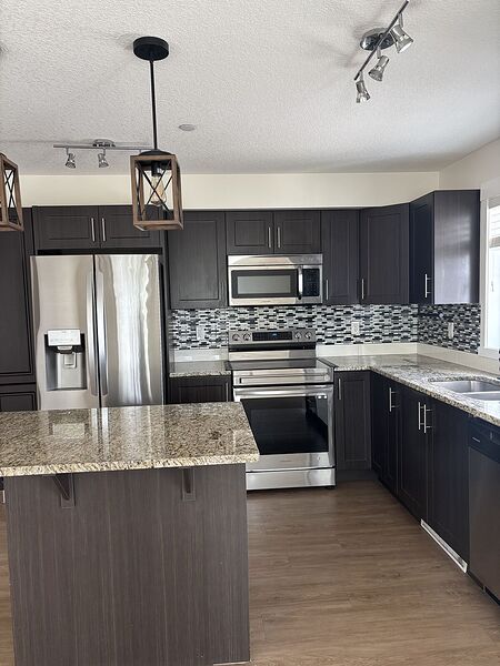 Calgary 2 + Den bedrooms Condo Unit for rent. Property photo: 623836-3