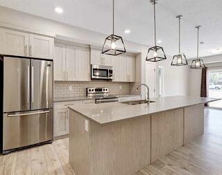 Calgary 2 bedrooms Condo Unit for rent. Property photo: 624308-1