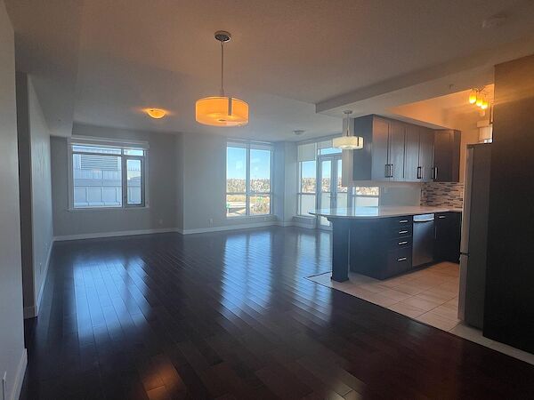 Calgary 2 bedrooms Condo Unit for rent. Property photo: 624591-3
