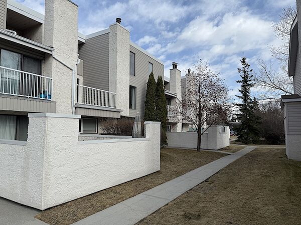 Calgary 2 bedrooms Townhouse for rent. Property photo: 624681-3