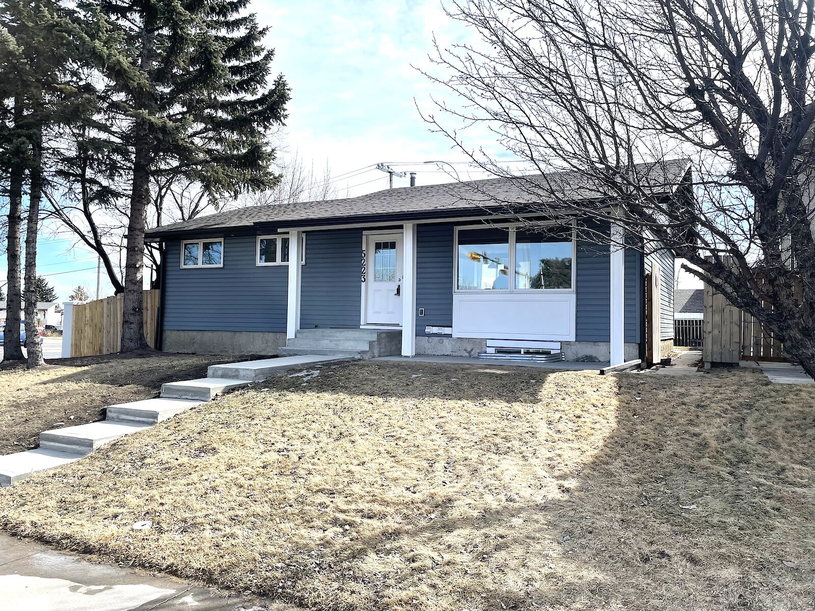 Calgary 3 bedrooms Main Floor for rent. Property photo: 625043-1