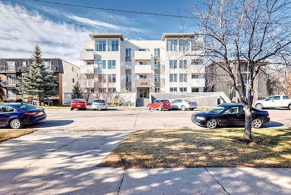 Calgary 1 + Den bedrooms Condo Unit for rent. Property photo: 625872-2