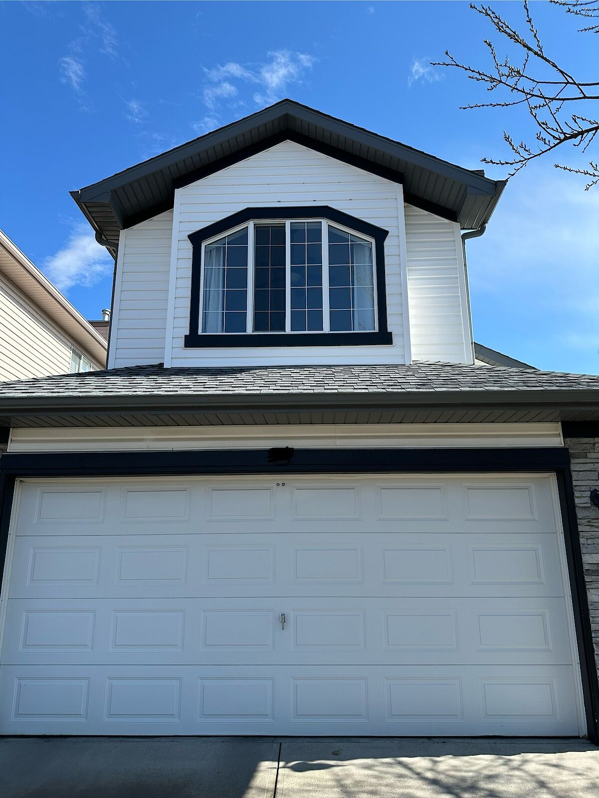 Calgary 3 + Den bedrooms Main Floor for rent. Property photo: 626690-1