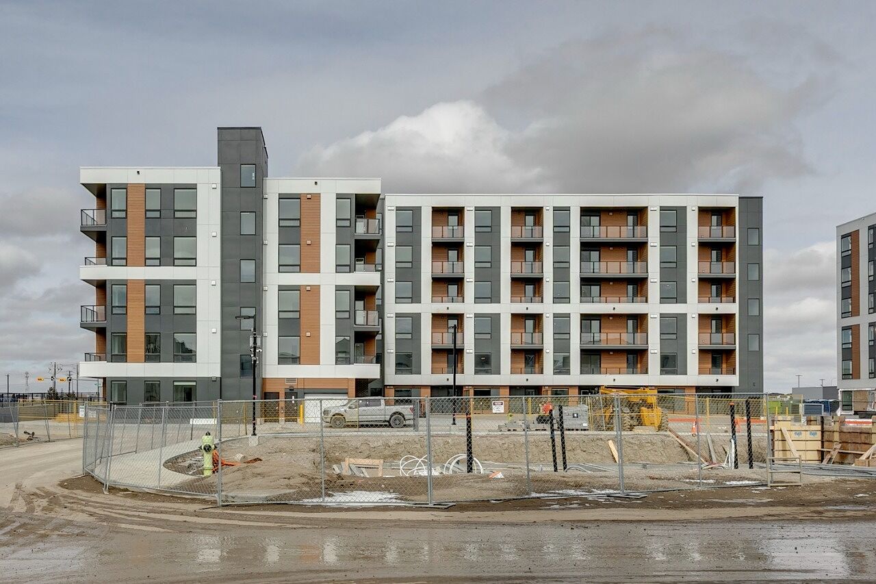 Calgary 1 bedroom Condo Unit for rent. Property photo: 627366-1