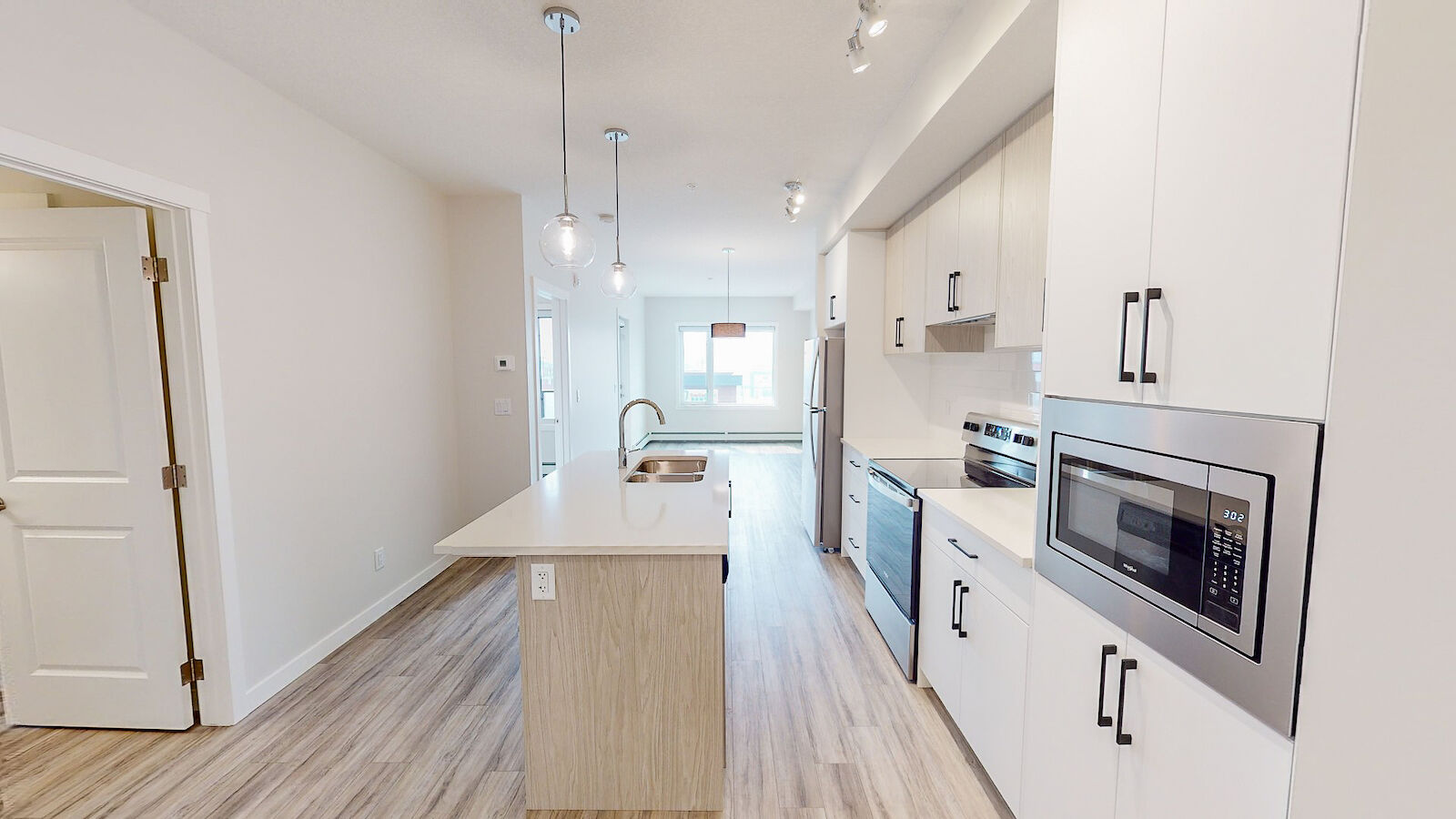 Calgary 1 bedroom Condo Unit for rent. Property photo: 627417-1