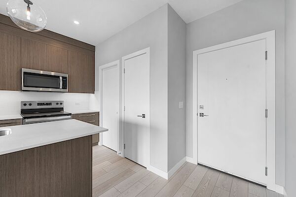 Calgary 2 bedrooms Condo Unit for rent. Property photo: 627524-3