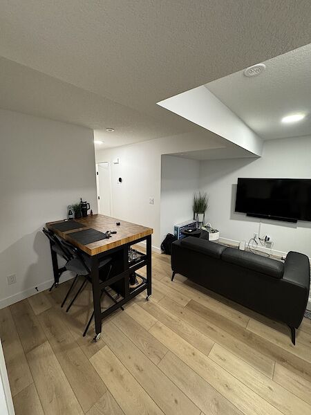 Calgary 1 bedroom Basement for rent. Property photo: 627606-3