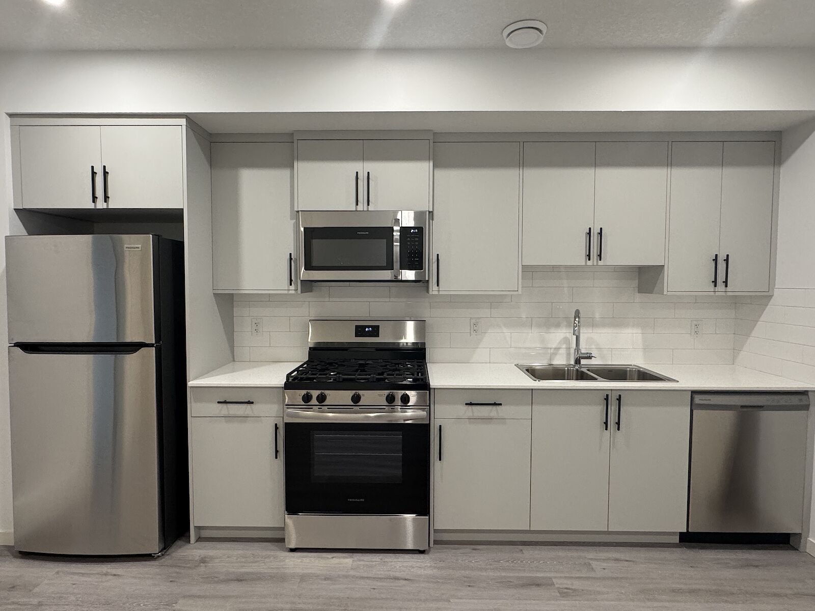 Calgary 1 bedroom Basement for rent. Property photo: 627946-1
